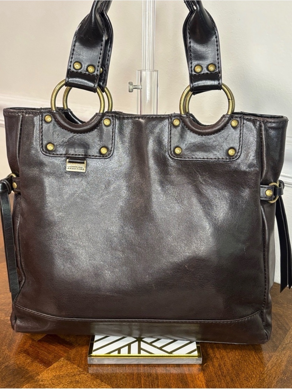 KENNETH COLE Classic Chocolate Brown Leather Satchel with Brass Hardware (EUC) - Picture 3 of 12